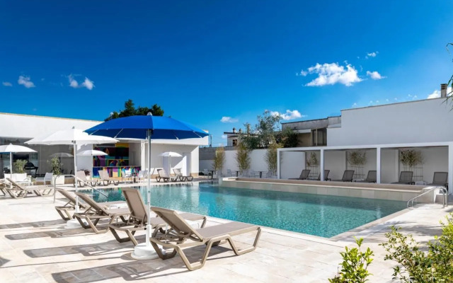 Azzurra Aparthotel
