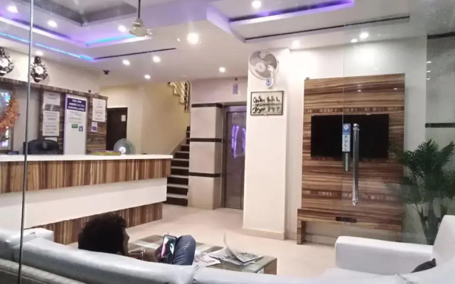 Hotel Saffron Inn