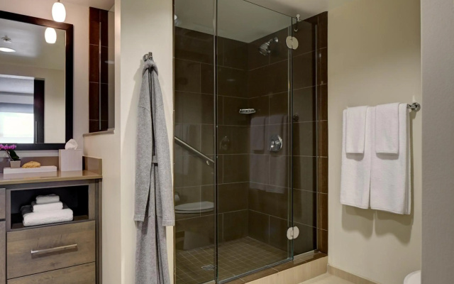 Hyatt House Sacramento Airport - Natomas