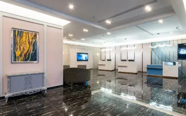 McQueen Hotel