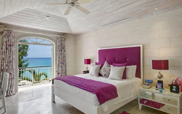 Sunny Vacation Villa 13