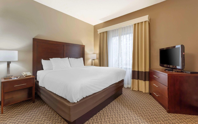 Comfort Inn & Suites Johnstown - Richland Town Center