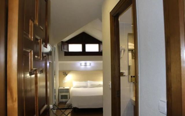Hotel Los Guardeses