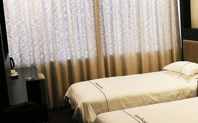 Qingdao Leyuan Hotel