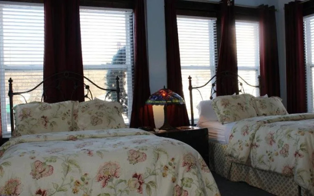 Ruebel Hotel