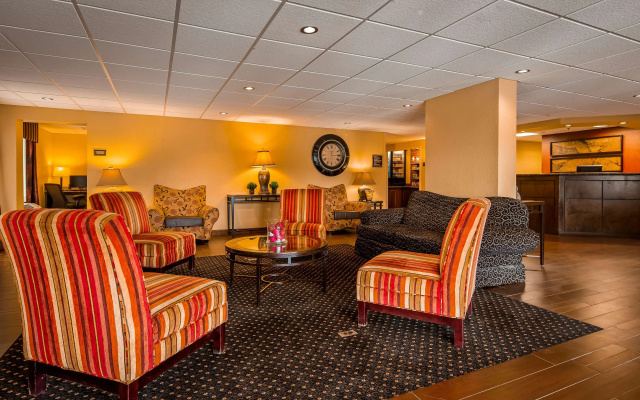 Best Western Plus Parkway Hotel
