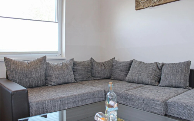 Beautiful Apartment in Lembruch With 1 Bedrooms and Wifi