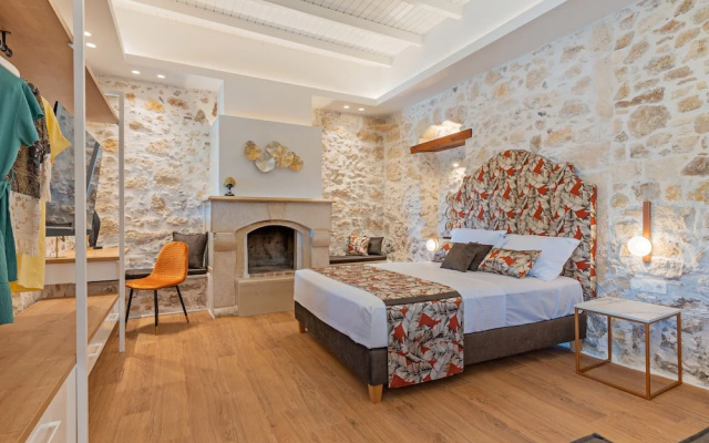 Venetian Charming ,stone-built Apartment Rethymno