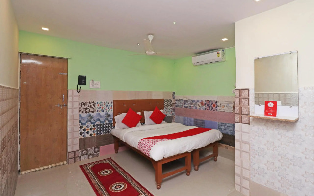 OYO 29430 Hotel Kunal