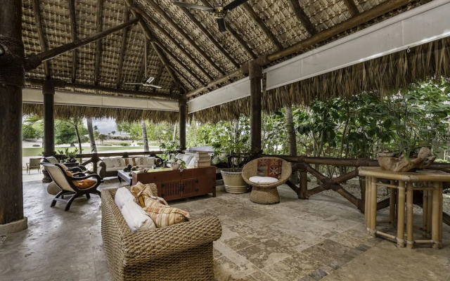 Luxury Villa with Beachfront Eden Roc