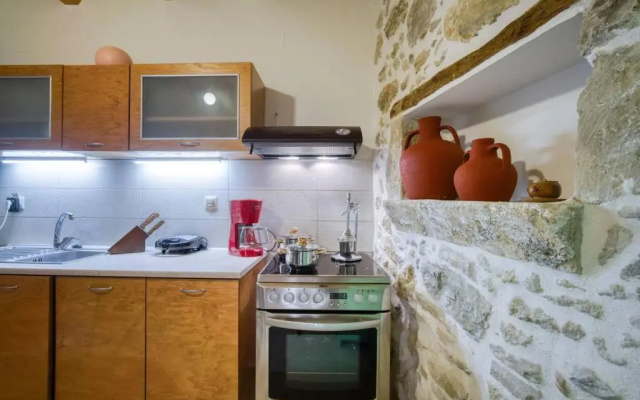 Skountakis House