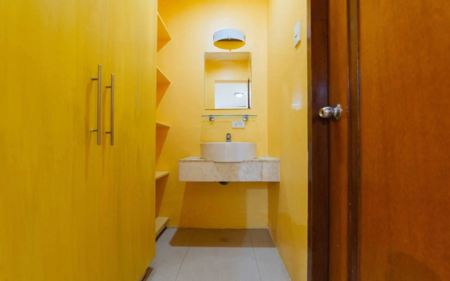 Elyseah Condotel by RedDoorz