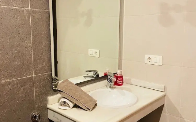 Estudio Edificio Serraneu Asn