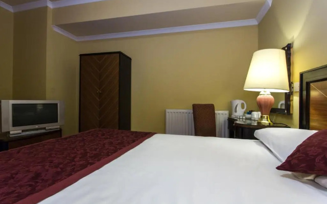 Royal Albion Hotel
