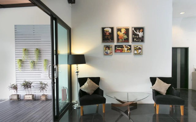 D Living Hotel