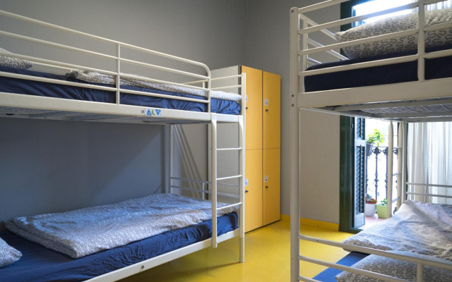 Sleep Green - Certified Eco Youth Hostel Barcelona