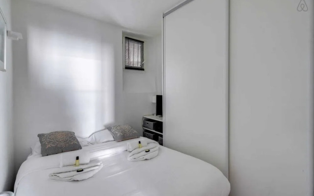 Amazing Le Marais Flat - 2 Mins to Hôtel de Ville