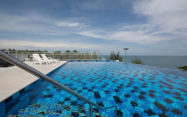 GrandBeach Condo by malai