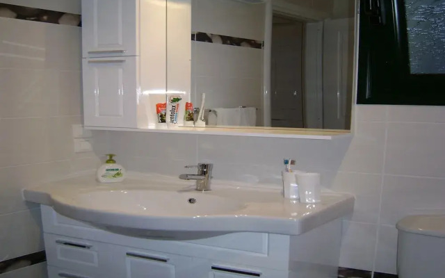 Comfy Apartment in Vinkuran With the Beach Nearby