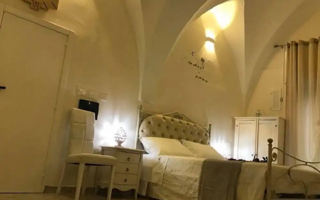 26 Suite Home
