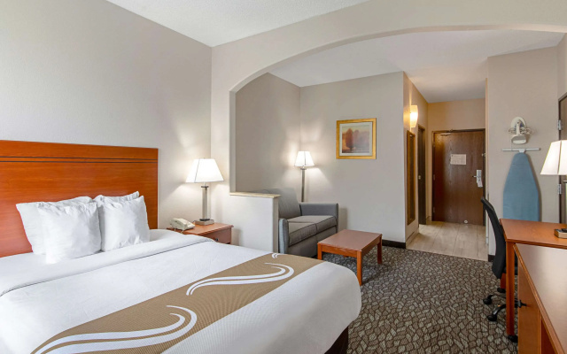 Quality Suites Austin South St. Elmo District