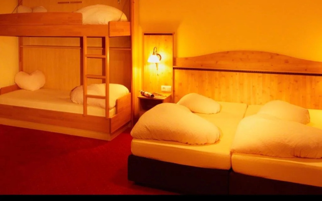 Clubdorf Hotel Tirolerhof See / Ischgl