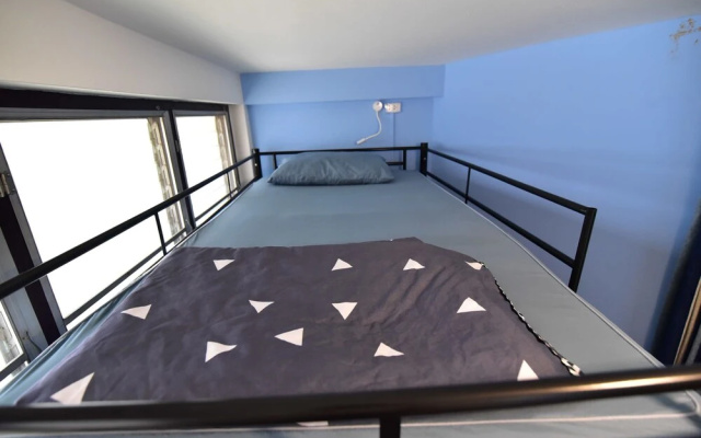 Lazy Blue House - Hostel