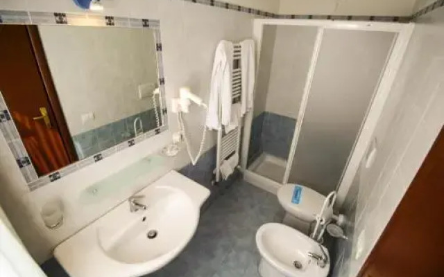 Le Naiadi Park Hotel Sul Lago