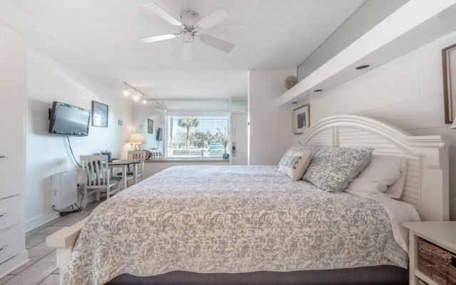 The Waterway Pet Friendly by Carolina Retreats