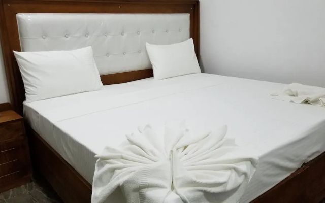 Metro Marine Drive Hotel