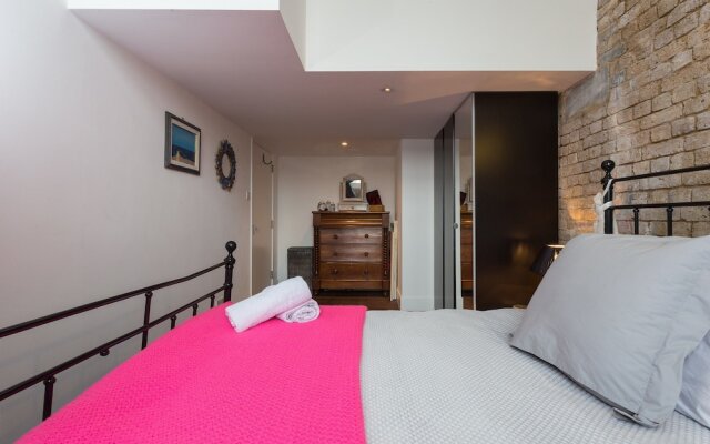 Отель 2 Bedroom Flat In Peckham Великобритания, Лондон - отзывы, цены и фото номеров - забронировать отель 2 Bedroom Flat In Peckham онлайн комната для гостей