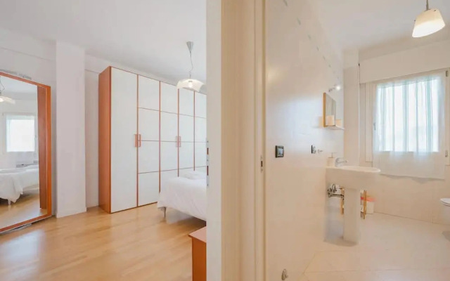 Poppy's Flat -10 min from Venice & Wi-Fi