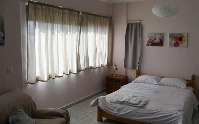 Lovely Modern Studio in Romanos Patras, Greece