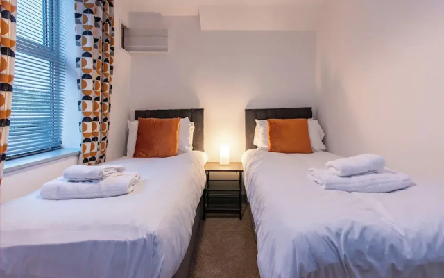 Harcourt Apartments