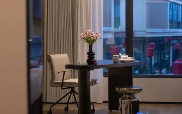 Suri City Hotel