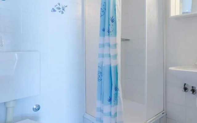 Villa Kosa - Two Bedroom Apartment With Balcony and Sea View