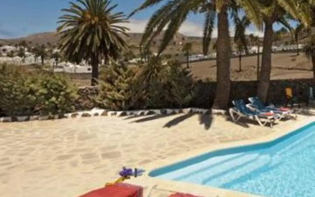 Villa - 3 Bedrooms with Pool - 103089