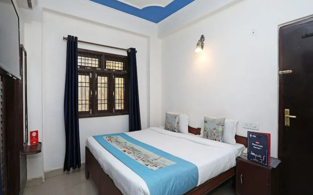 OYO 10500 Royal Awadh