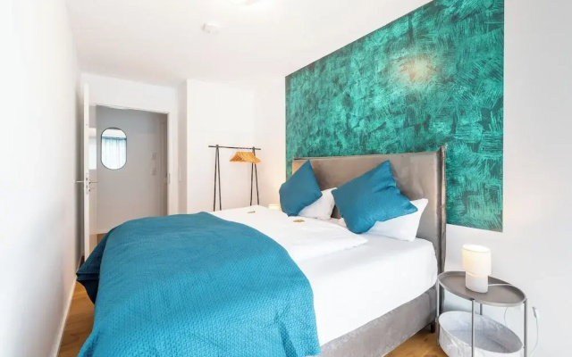 Lit Living Luxus - Box Spring - Parking