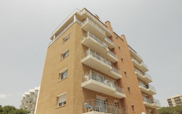 Отель Apartamentos Villa de Madrid Испания, Бланес - отзывы, цены и фото номеров - забронировать отель Apartamentos Villa de Madrid онлайн вид на фасад