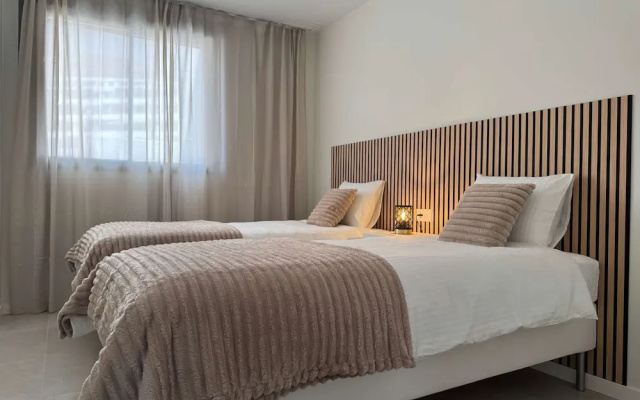 Resort Seascape Villa 8 by Bookaparadise