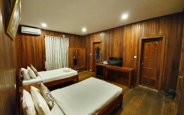 Sam Moon's Hotel Angkor