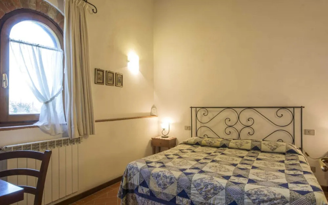 Belvilla by OYO Beautiful Farmhouse With Garden