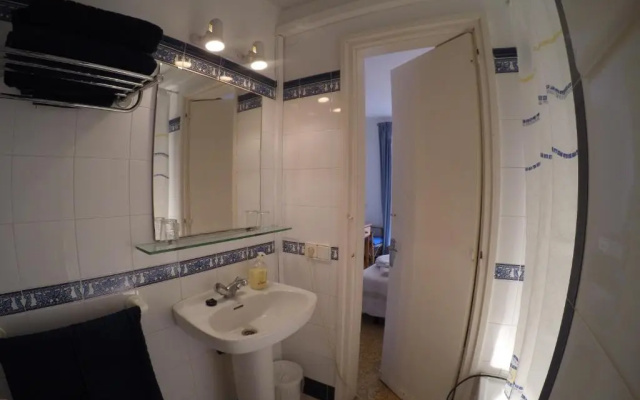 Apartamentos Montserrat