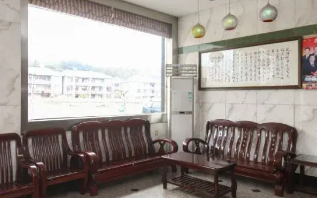 Laiyuan Hotel