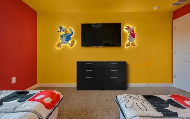 Fun Getaway With Themed Bedrooms