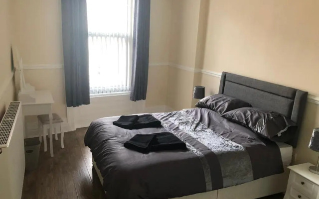 Sandy Pad's Apartments