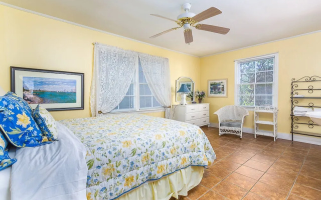 4311 6th Street by Hodnett Cooper