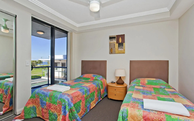 Aqualine Apartments