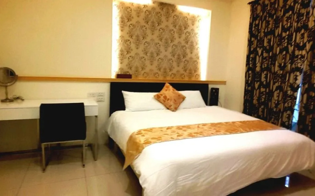 Love Passenger Inn